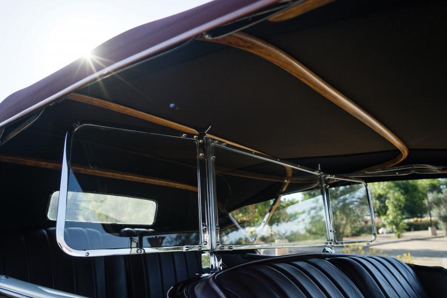 Детали интерьера Packard Eight Phaeton 1934 года  (фото 9 из 30)